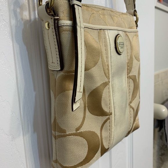 Coach Cream Coloured Cross Body Canvas Bag - Picture 4 of 5